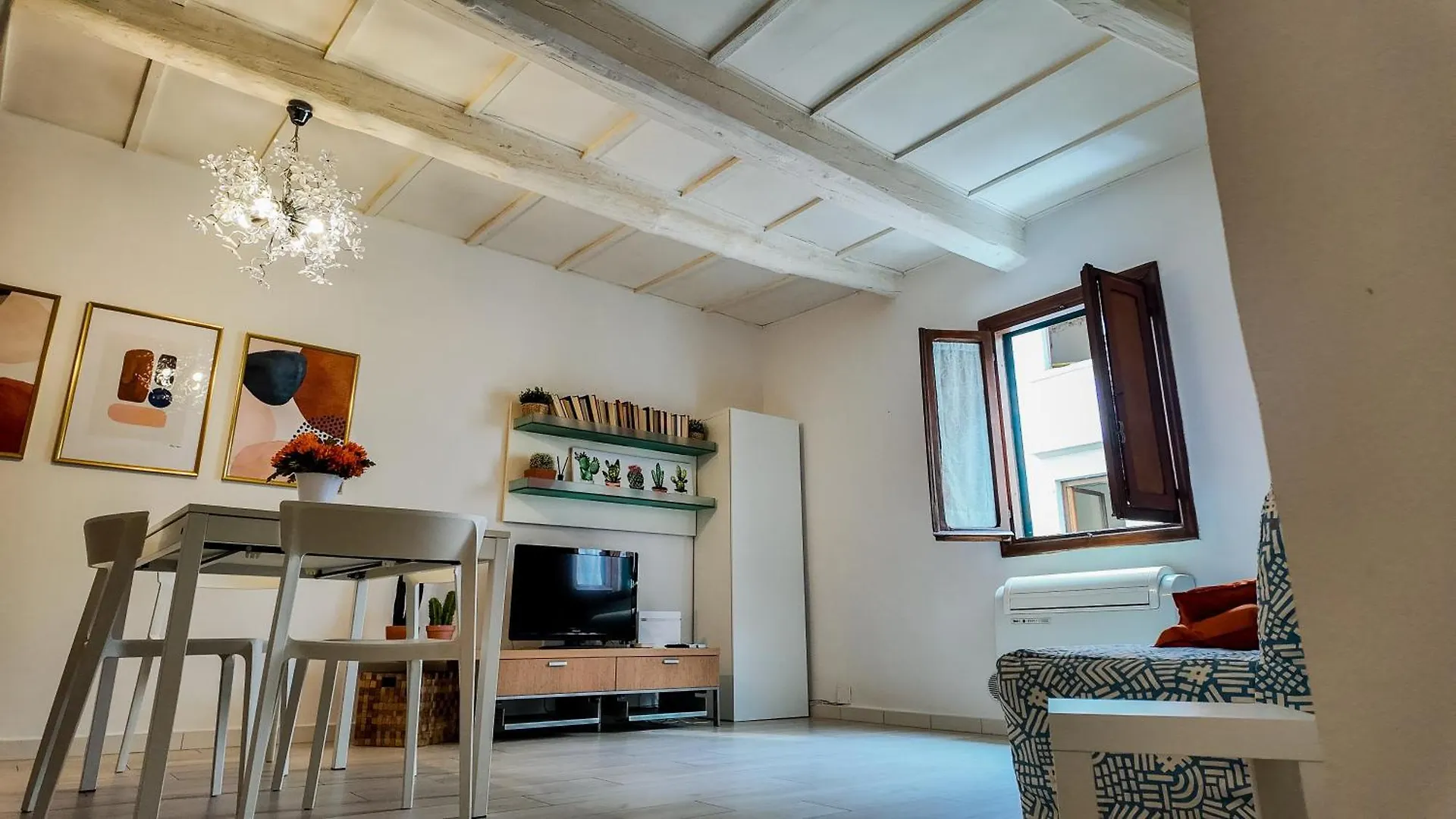 Apartment Little Sweet Home In Florence